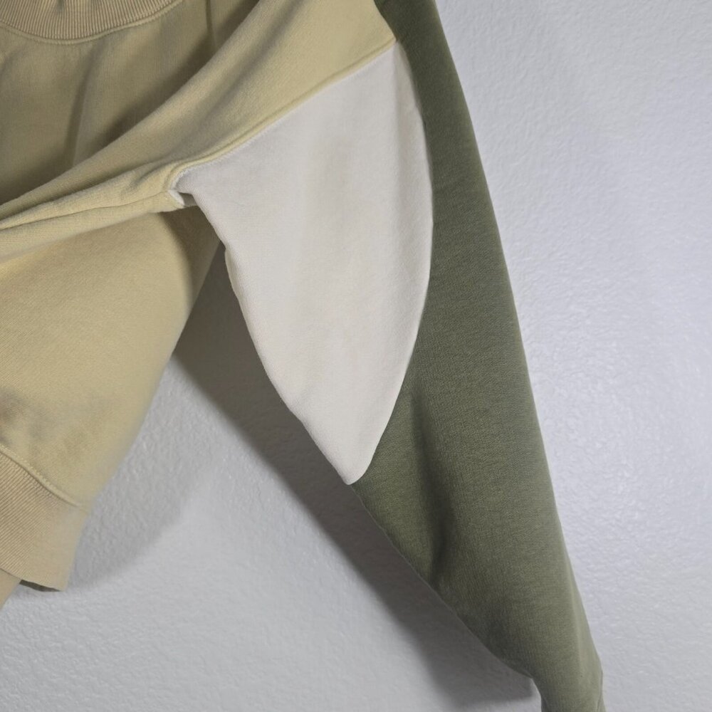 Daily Practice Anthropologie Cropped Sweatshirt Medium Green Colorblock Sporty - Picture 11 of 12